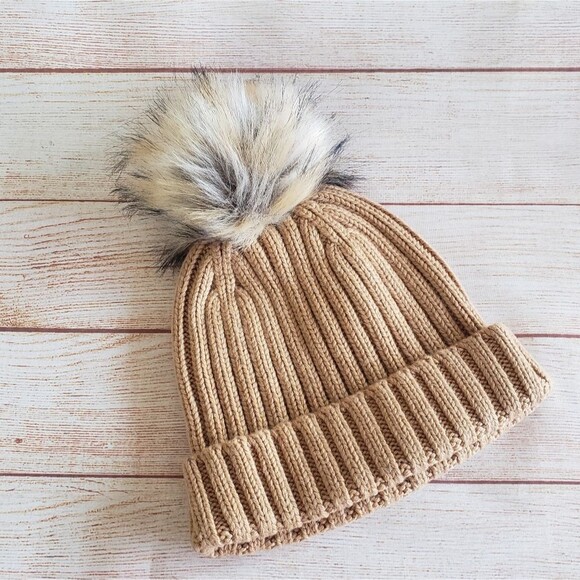 J. Crew Ribbed Knit Faux Fur Pom Pom Beanie in Light Caramel - Picture 2 of 8